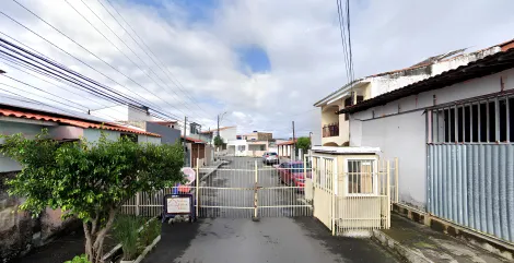 Casa 240,00m Cond. Fechado - Ponta Grossa - Residencial Cardoso da Silva